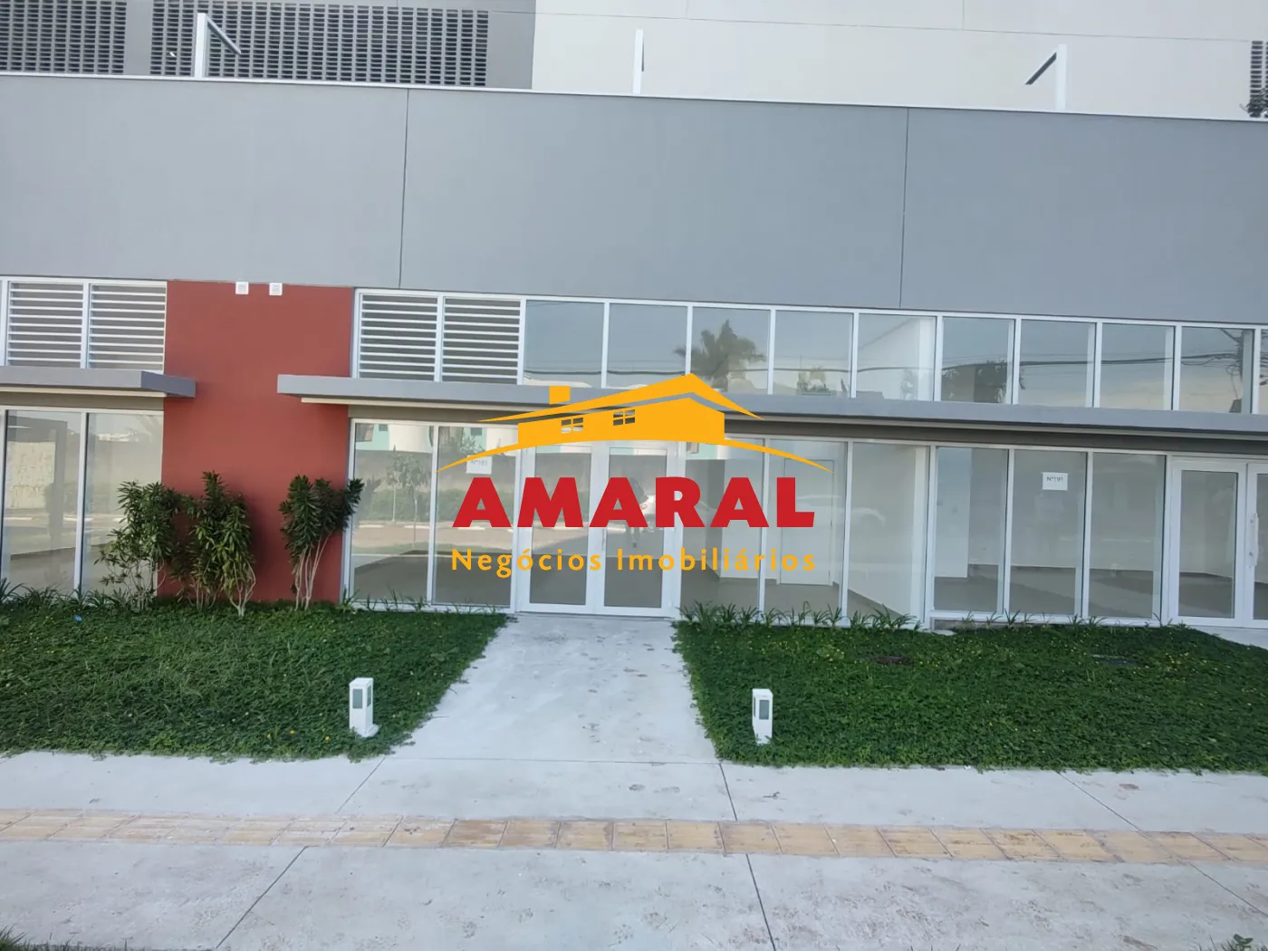 Alugar Sal&otilde;es / Sal&atilde;o em Suzano R$ 3.000,00 - Foto 3