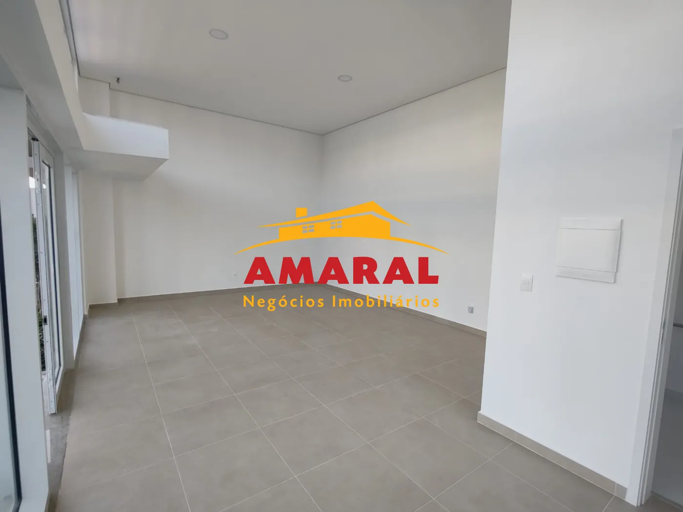 Alugar Sal&otilde;es / Sal&atilde;o em Suzano R$ 3.000,00 - Foto 5