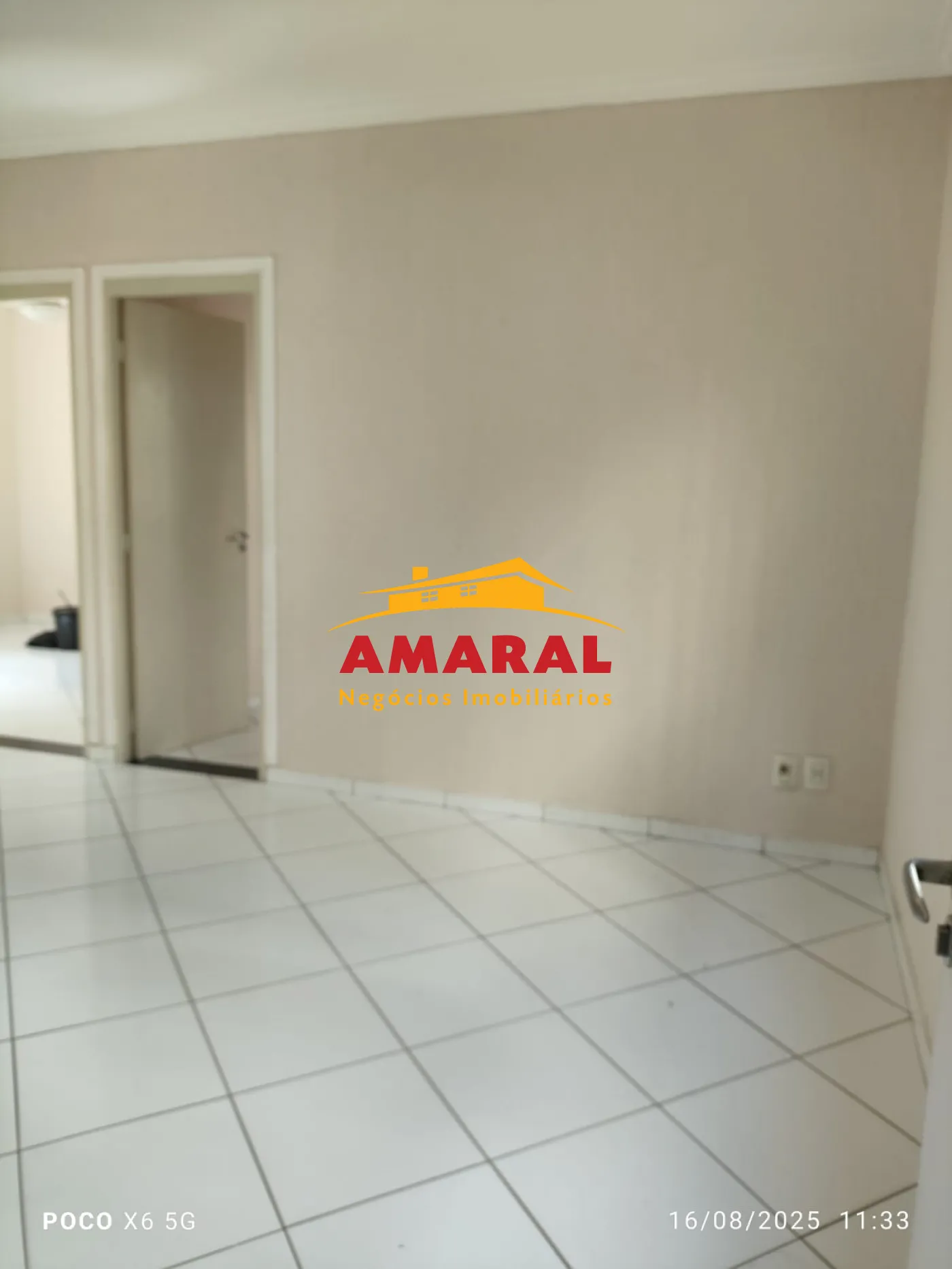 Comprar Apartamentos / Padr&atilde;o em Suzano R$ 220.000,00 - Foto 2