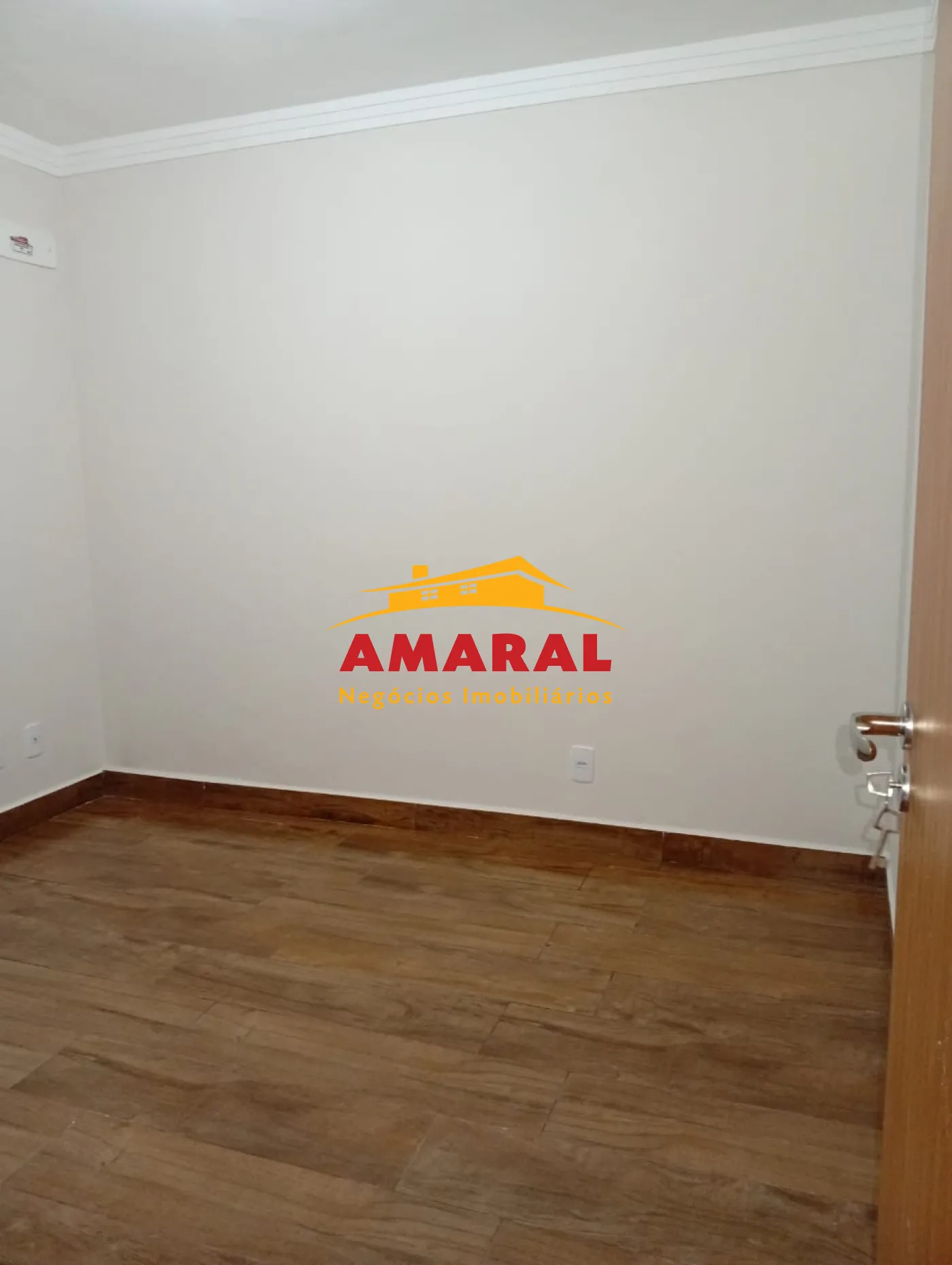 Comprar Apartamentos / Padr&atilde;o em Suzano R$ 250.000,00 - Foto 2