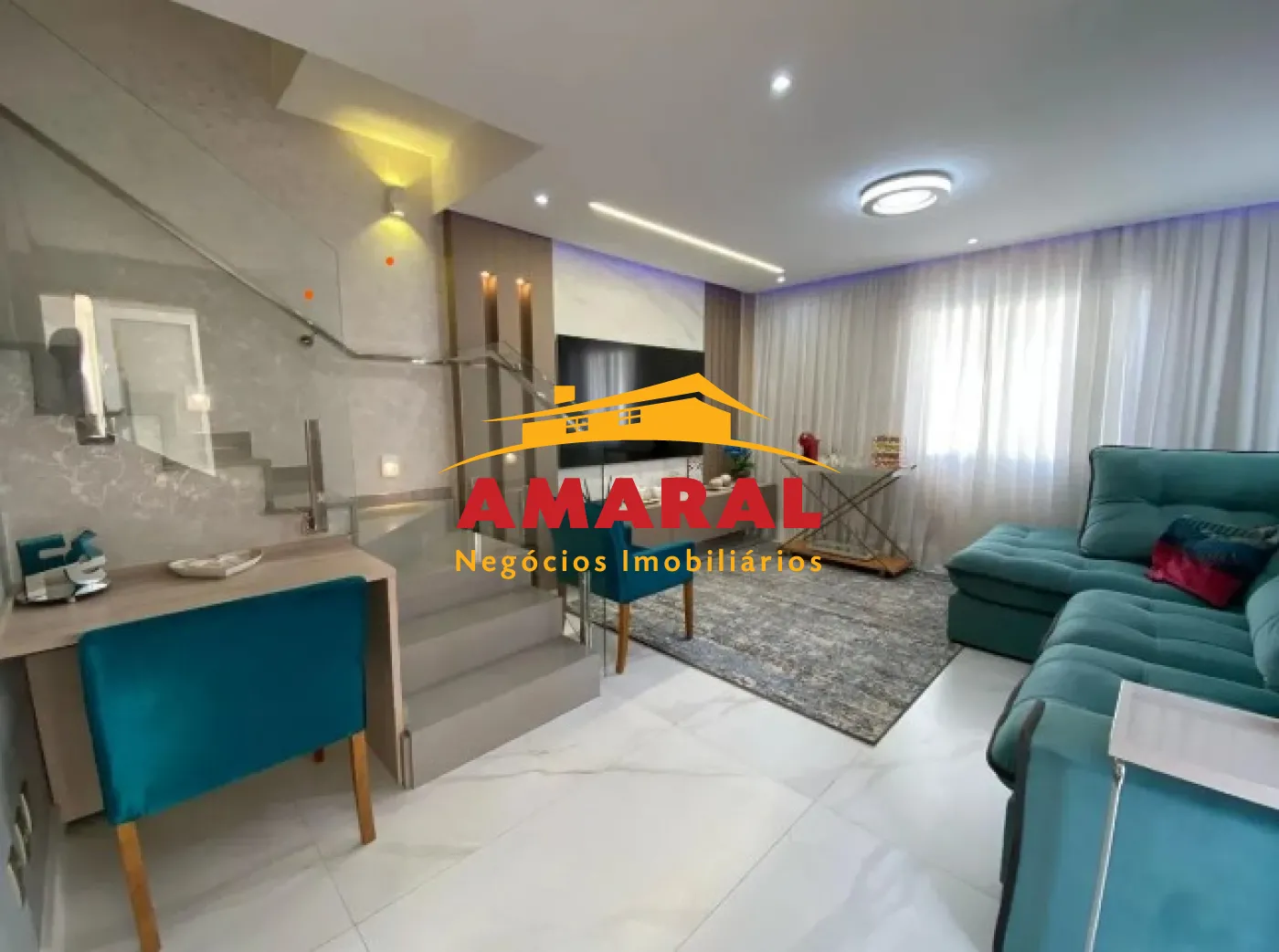 Comprar Casas / Sobrado em Suzano R$ 850.000,00 - Foto 2