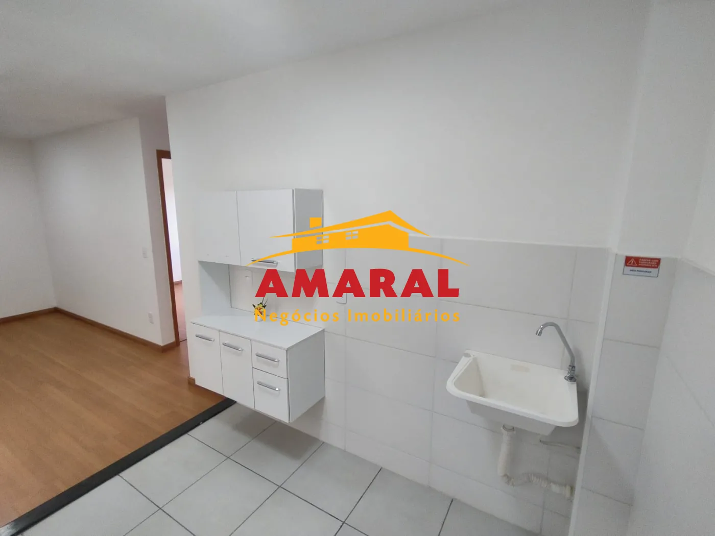 Comprar Apartamentos / Padr&atilde;o em Suzano R$ 220.000,00 - Foto 4