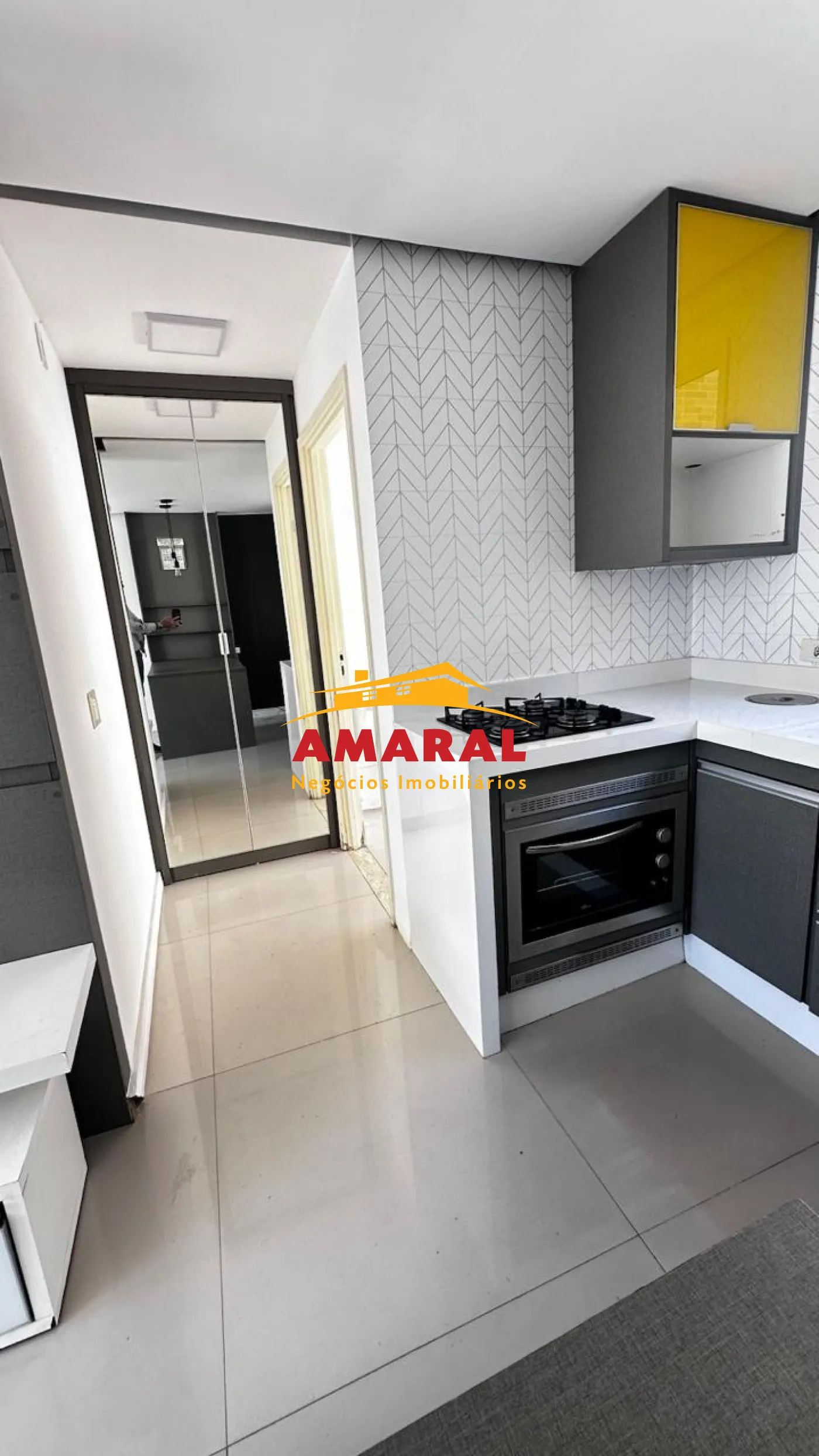 Alugar Casas / Condom&iacute;nio em Suzano R$ 1.500,00 - Foto 2