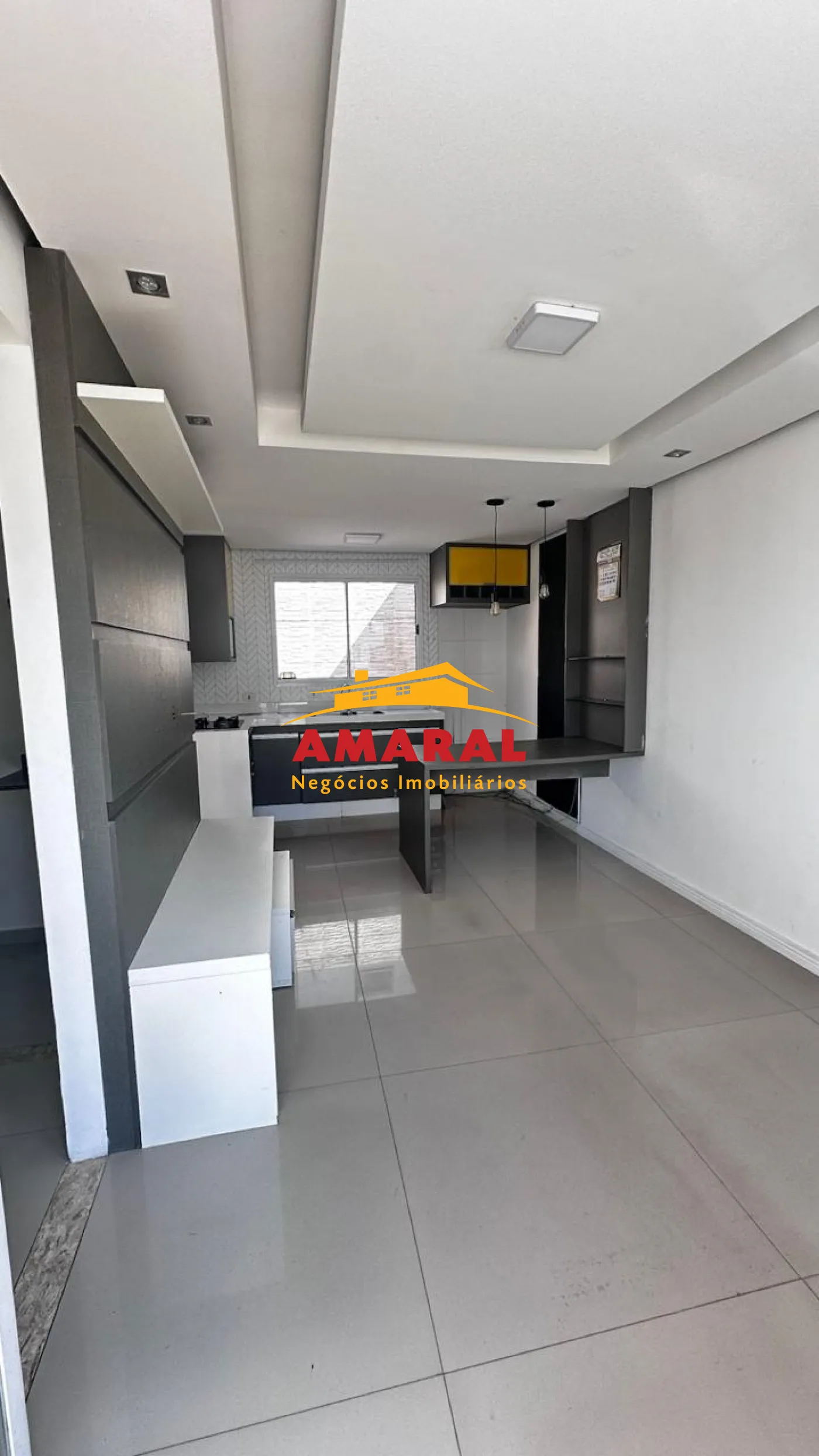 Alugar Casas / Condom&iacute;nio em Suzano R$ 1.500,00 - Foto 1