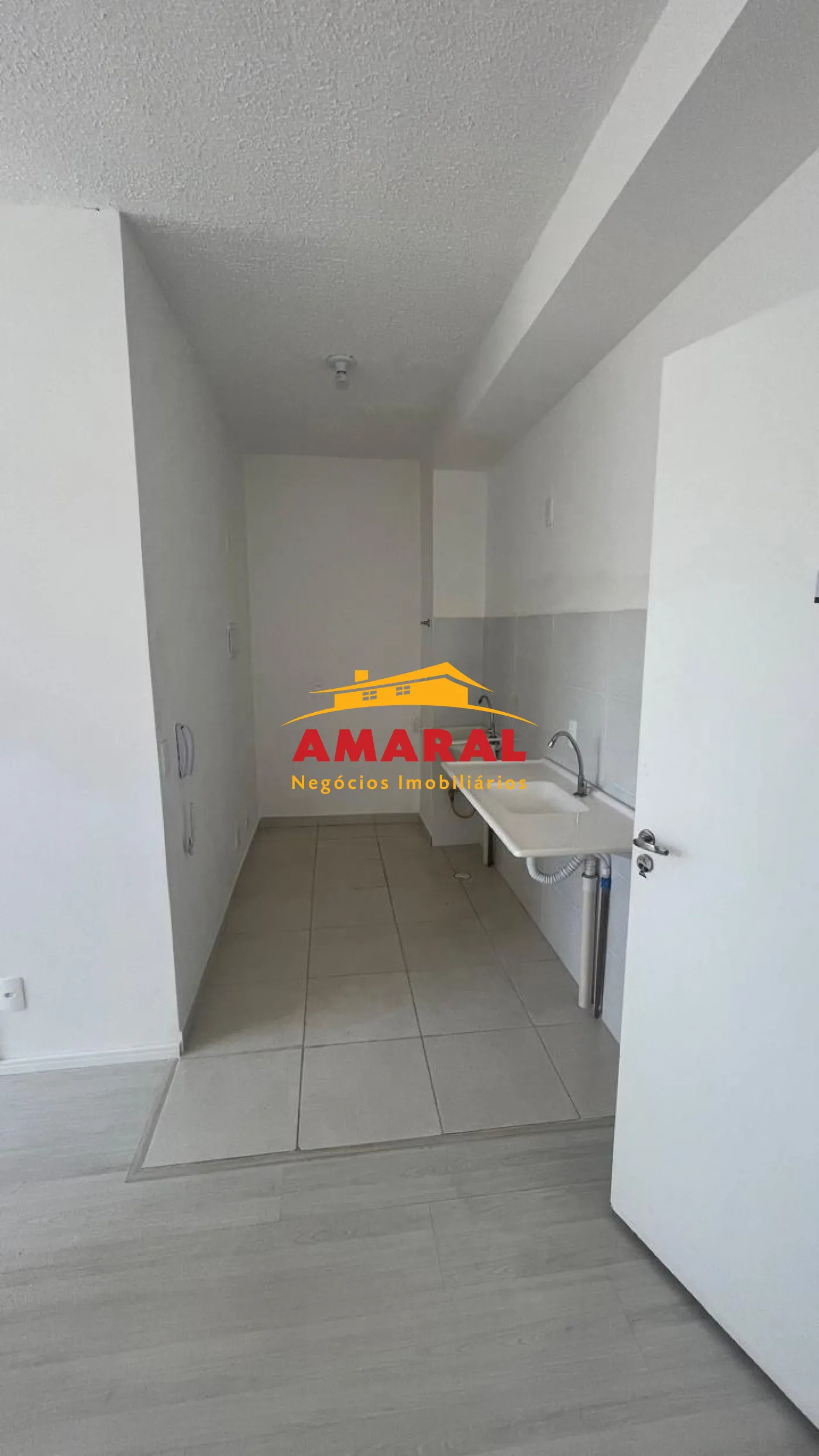 Alugar Apartamentos / Padr&atilde;o em Ferraz de Vasconcelos R$ 1.900,00 - Foto 15