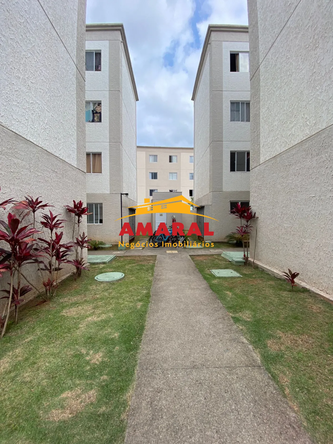 Alugar Apartamentos / Padr&atilde;o em Suzano R$ 1.000,00 - Foto 1