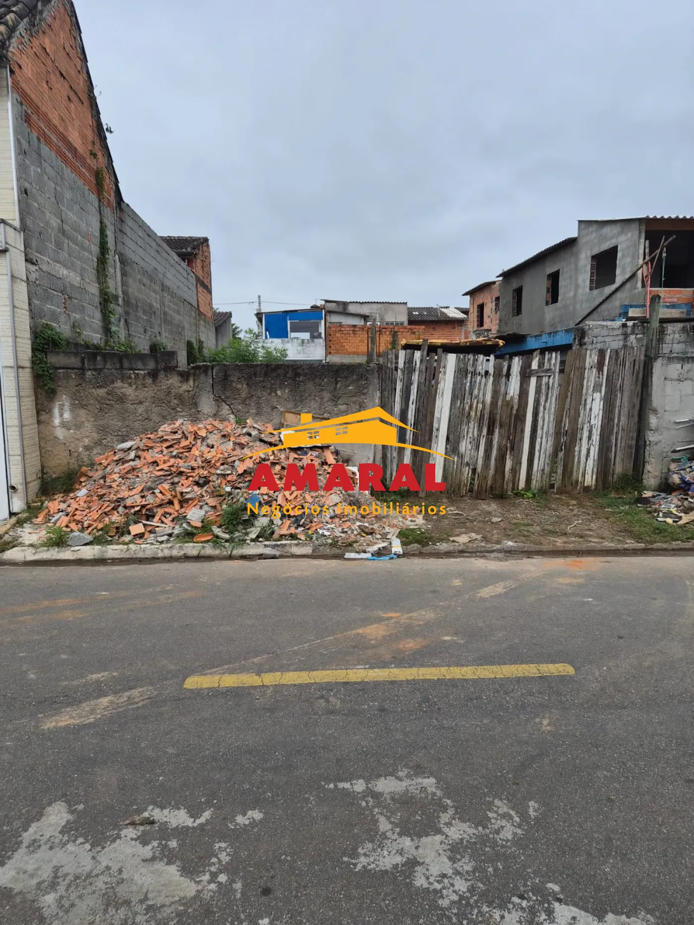 Comprar Terrenos / Terreno em Suzano R$ 300.000,00 - Foto 2
