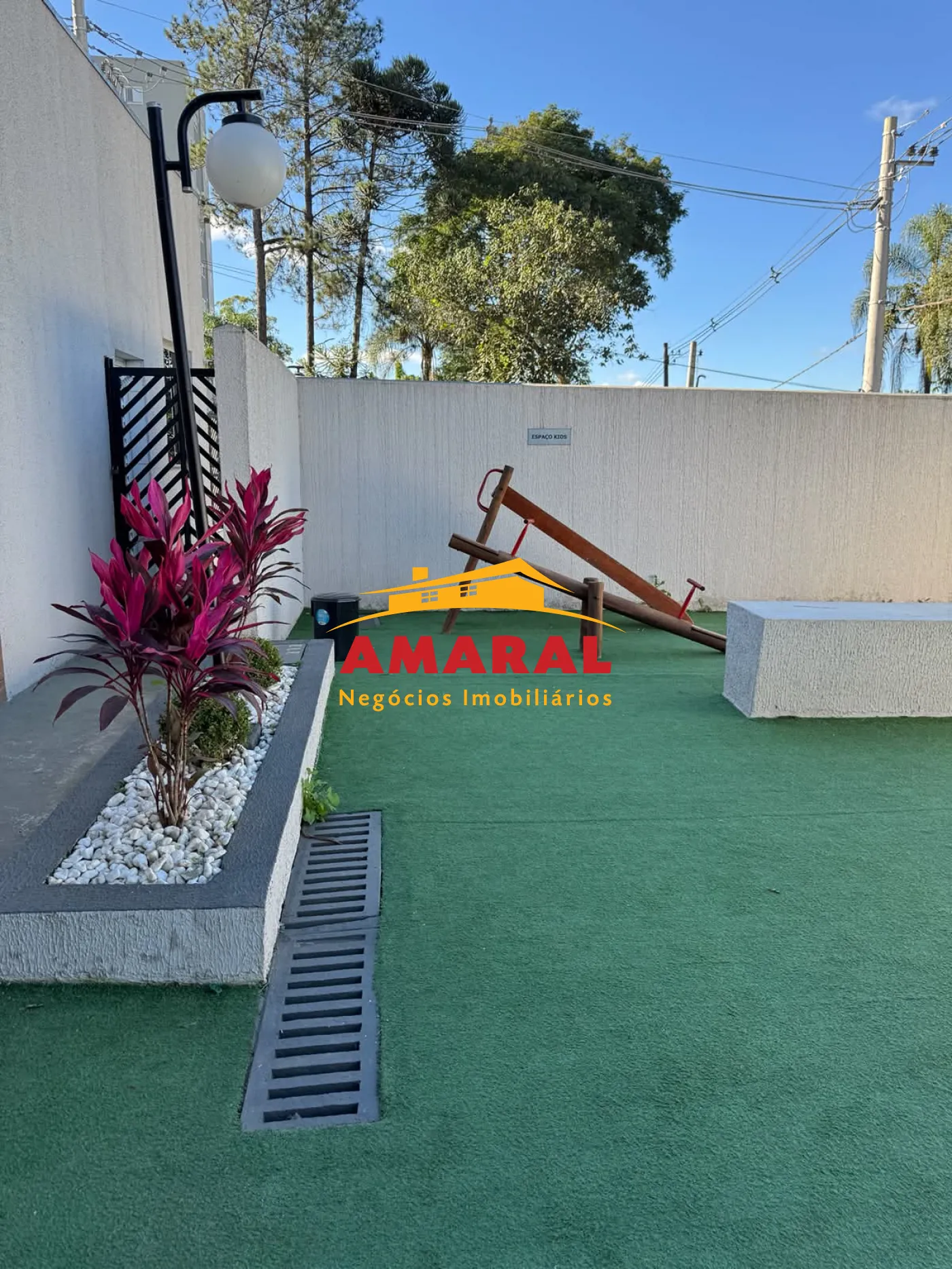 Comprar Apartamentos / Padr&atilde;o em Suzano R$ 250.000,00 - Foto 4