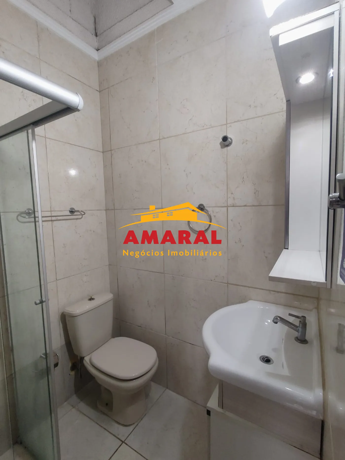 Alugar Casas / Condom&iacute;nio em Suzano R$ 2.000,00 - Foto 9