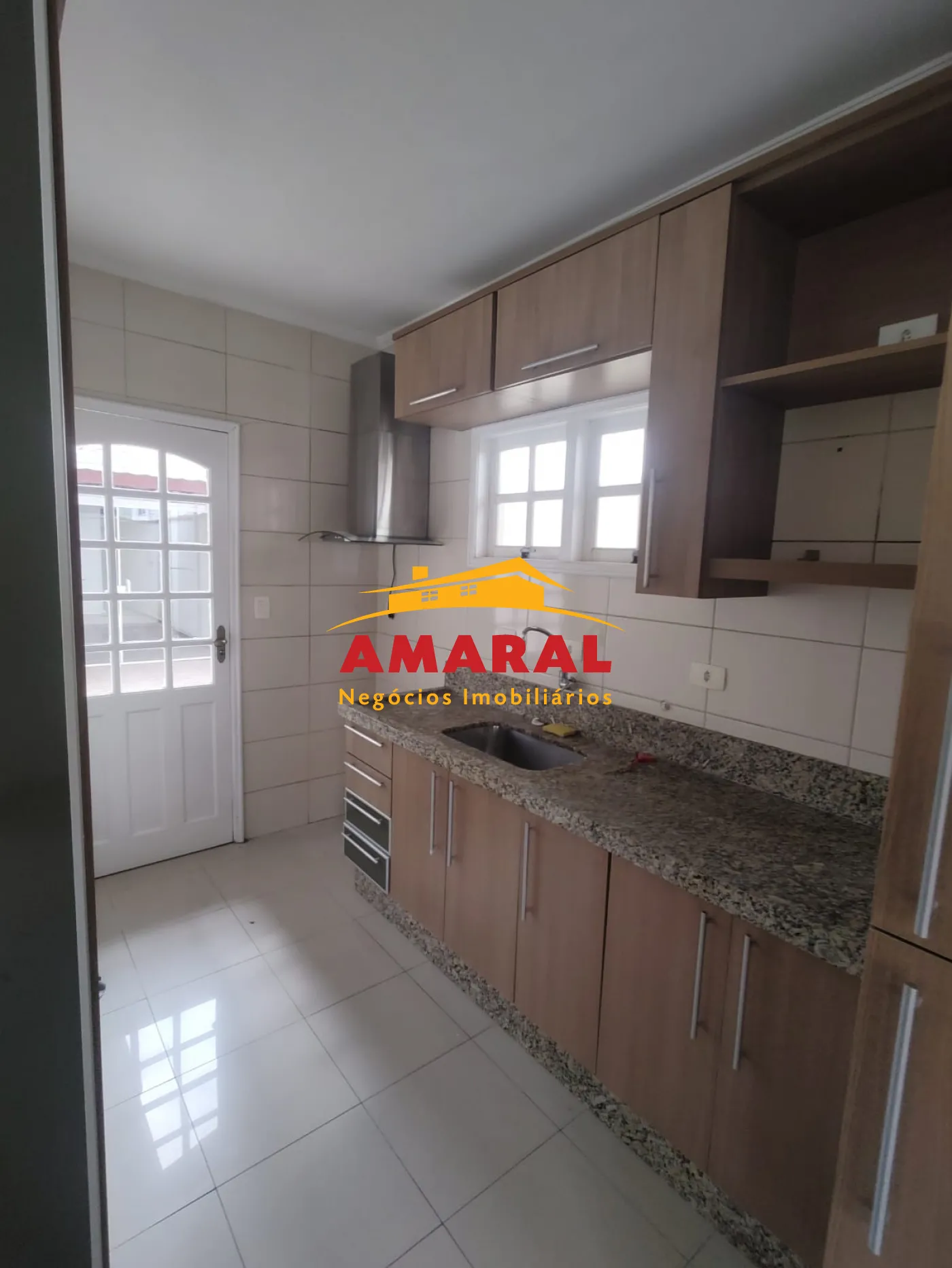 Alugar Casas / Condom&iacute;nio em Suzano R$ 2.000,00 - Foto 8