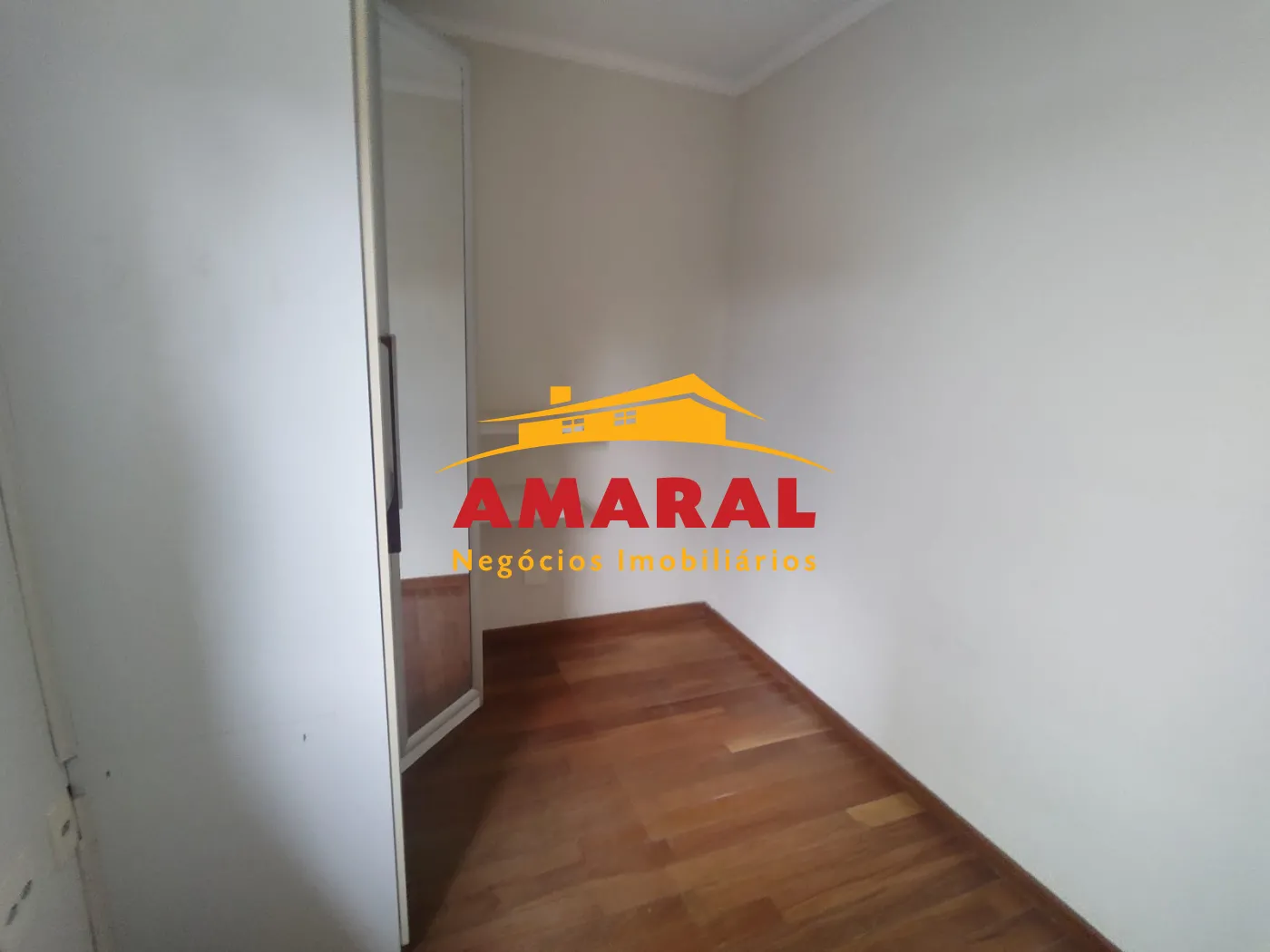 Alugar Casas / Condom&iacute;nio em Suzano R$ 2.000,00 - Foto 11