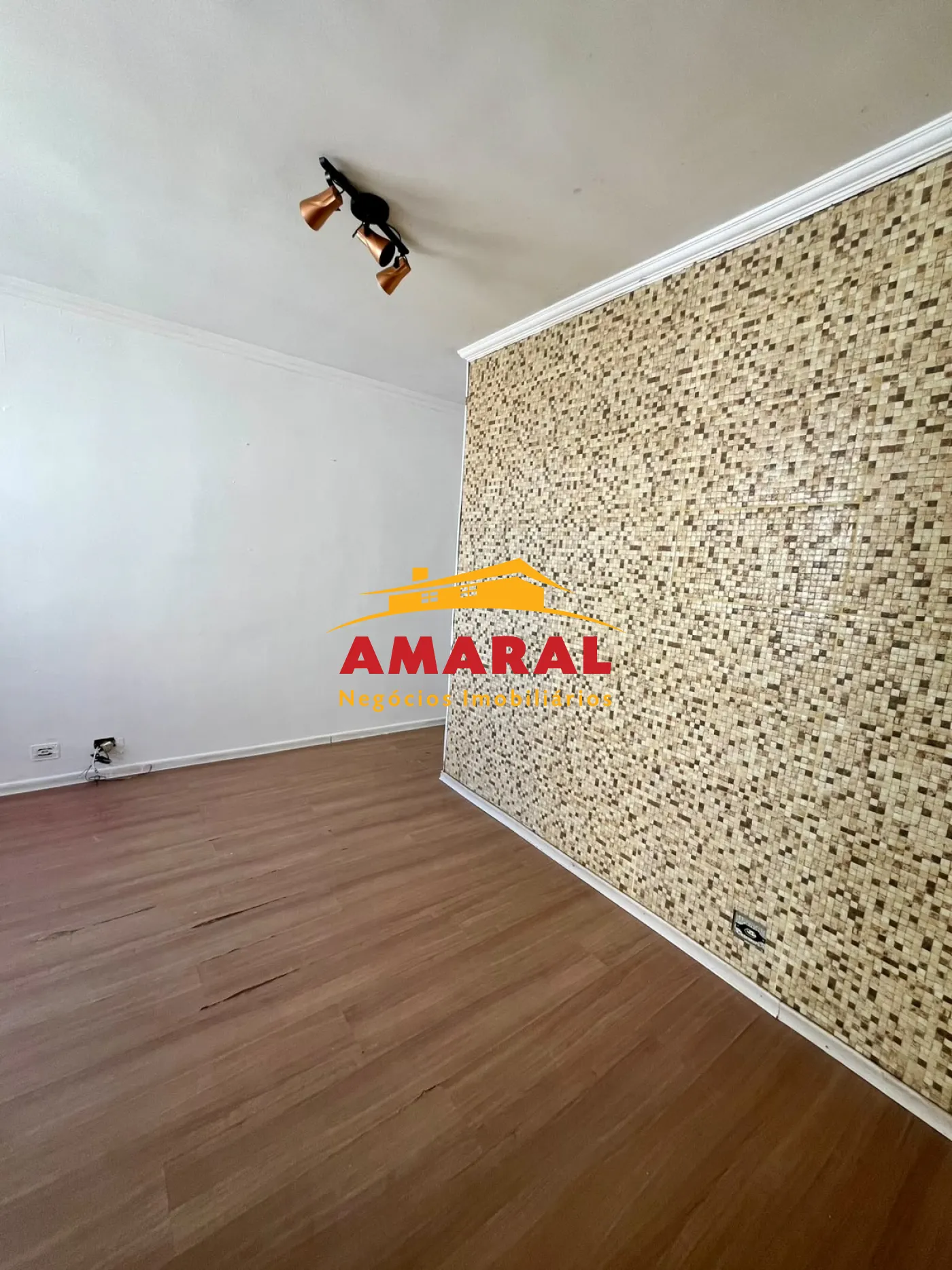 Alugar Apartamentos / Padr&atilde;o em Suzano R$ 1.000,00 - Foto 4