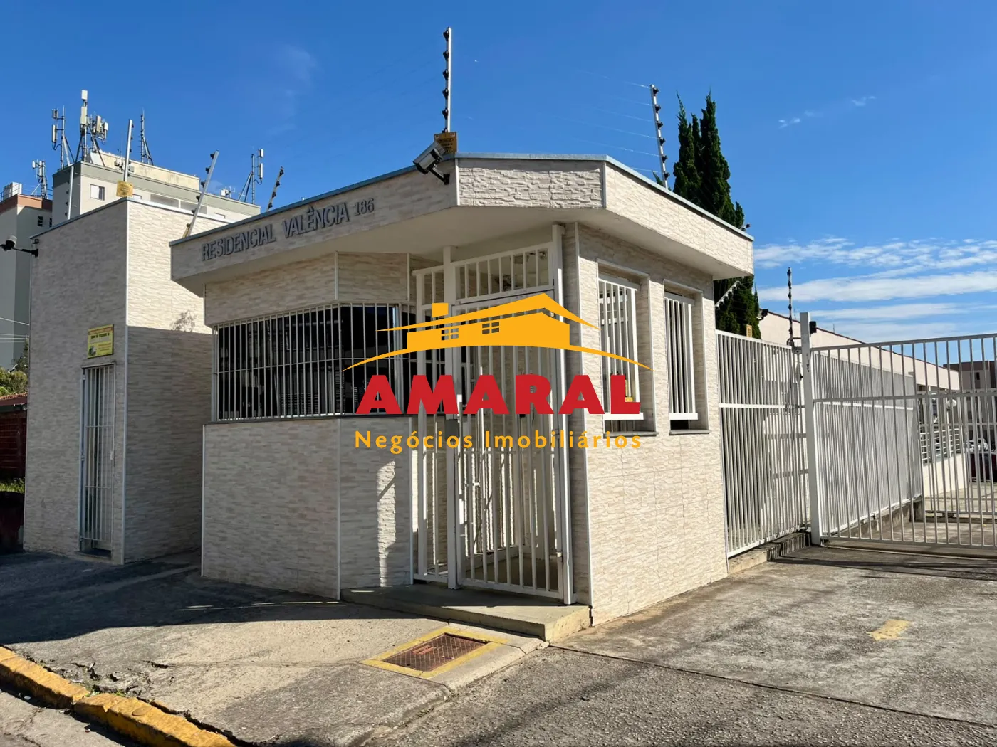 Alugar Apartamentos / Padr&atilde;o em Suzano R$ 1.000,00 - Foto 3
