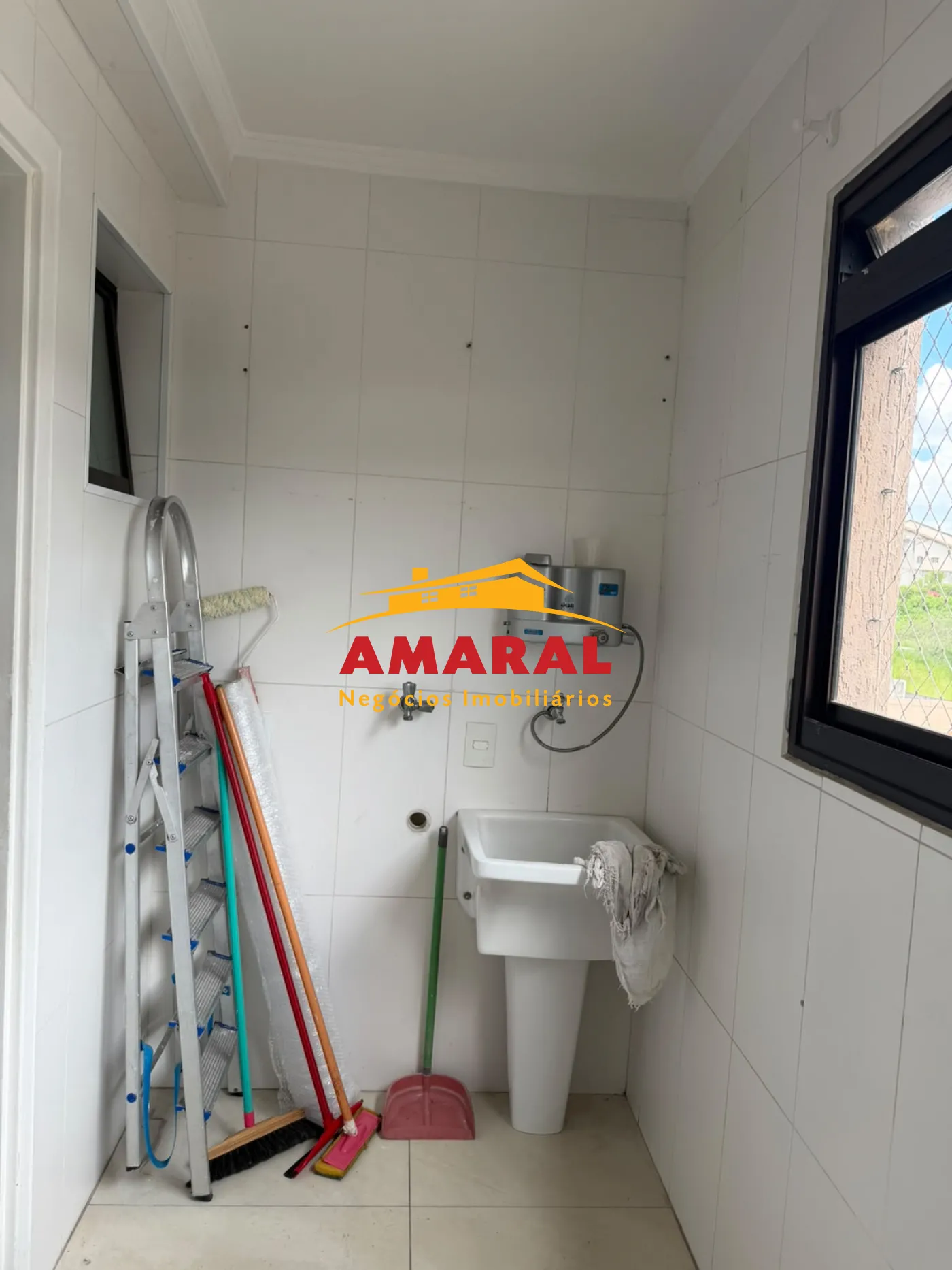 Alugar Apartamentos / Padr&atilde;o em Ferraz de Vasconcelos R$ 1.300,00 - Foto 12