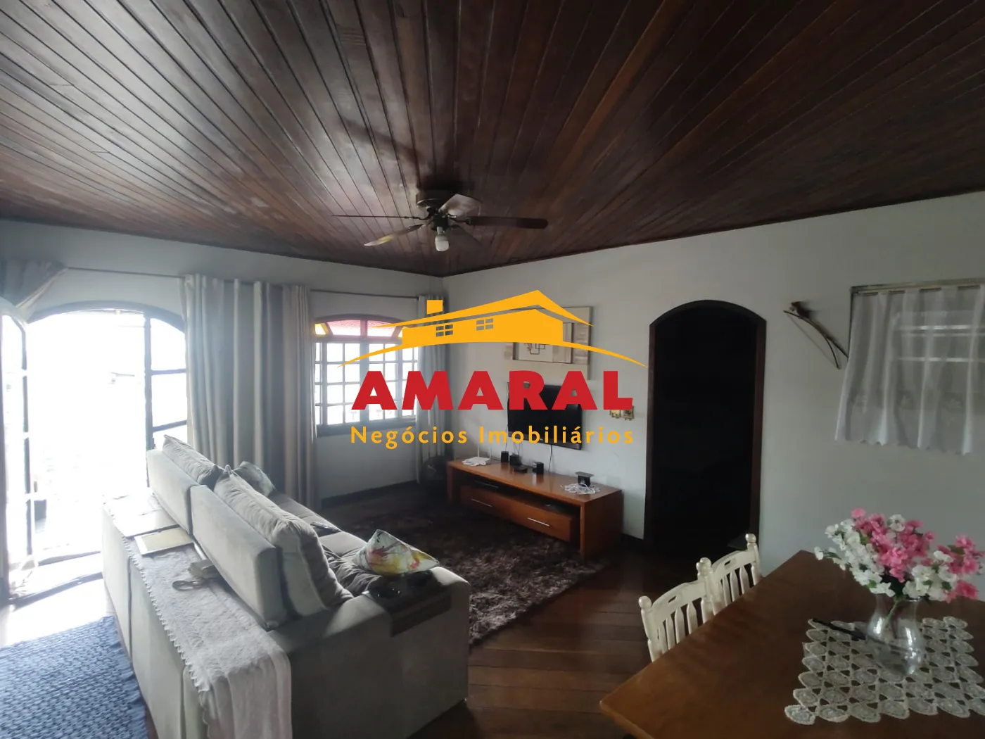 Alugar Casas / Assobradada em Itaquaquecetuba R$ 2.200,00 - Foto 5