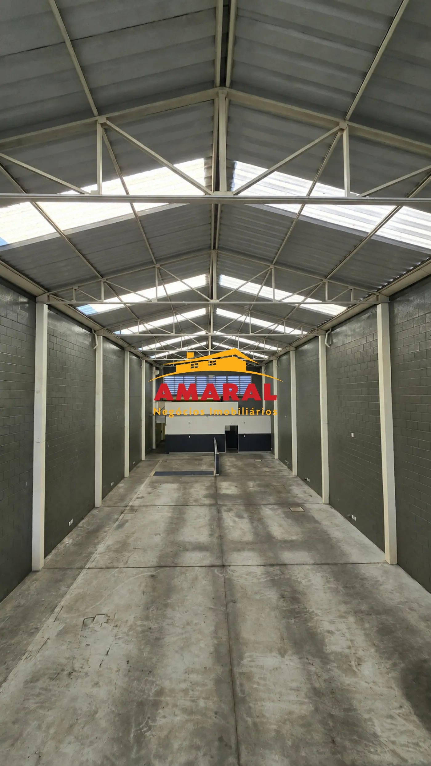 Alugar Comerciais / Galp&atilde;o - Comercial em Mogi das Cruzes R$ 13.700,00 - Foto 1