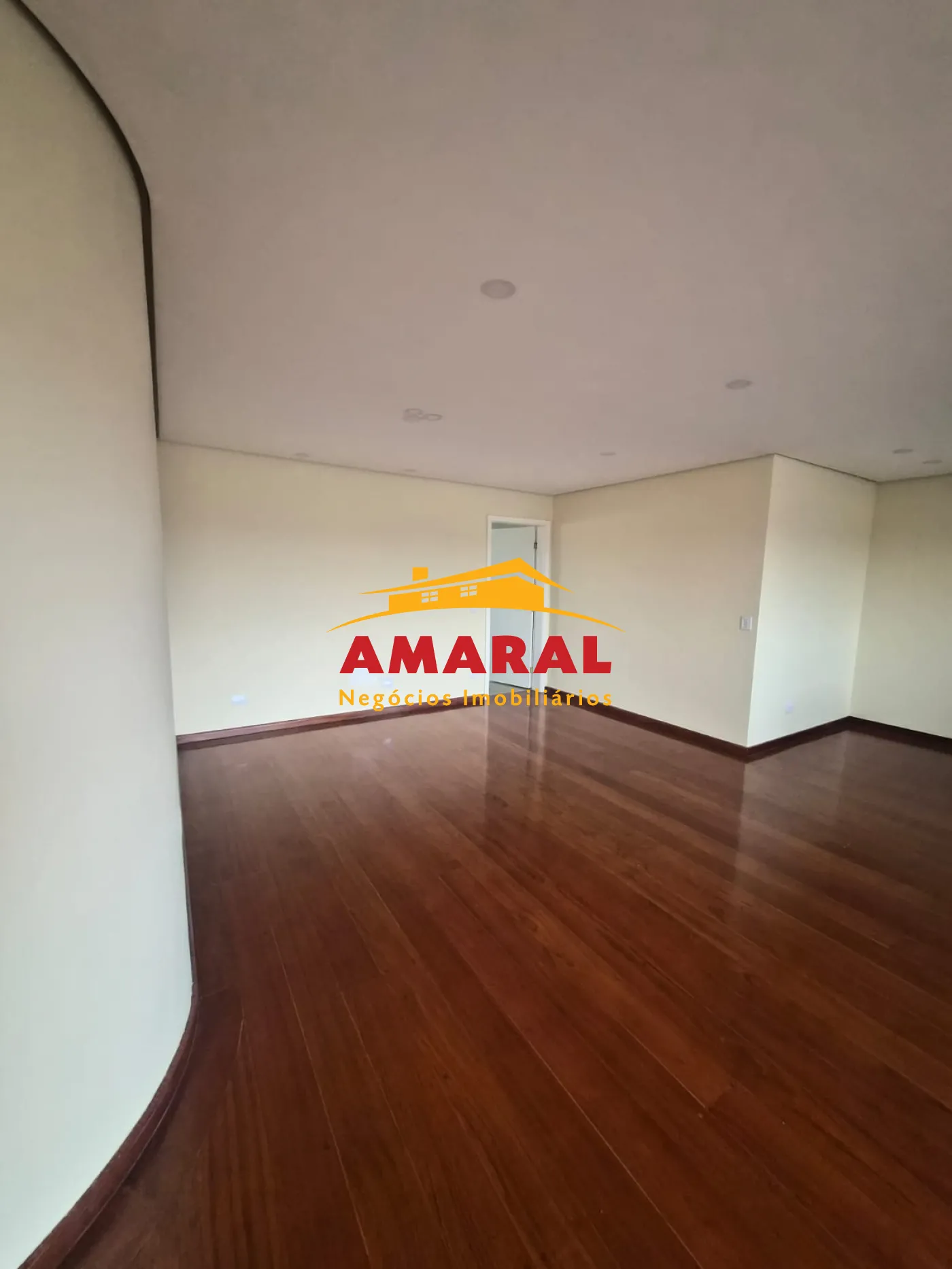 Comprar Apartamentos / Padr&atilde;o em Suzano R$ 900.000,00 - Foto 9