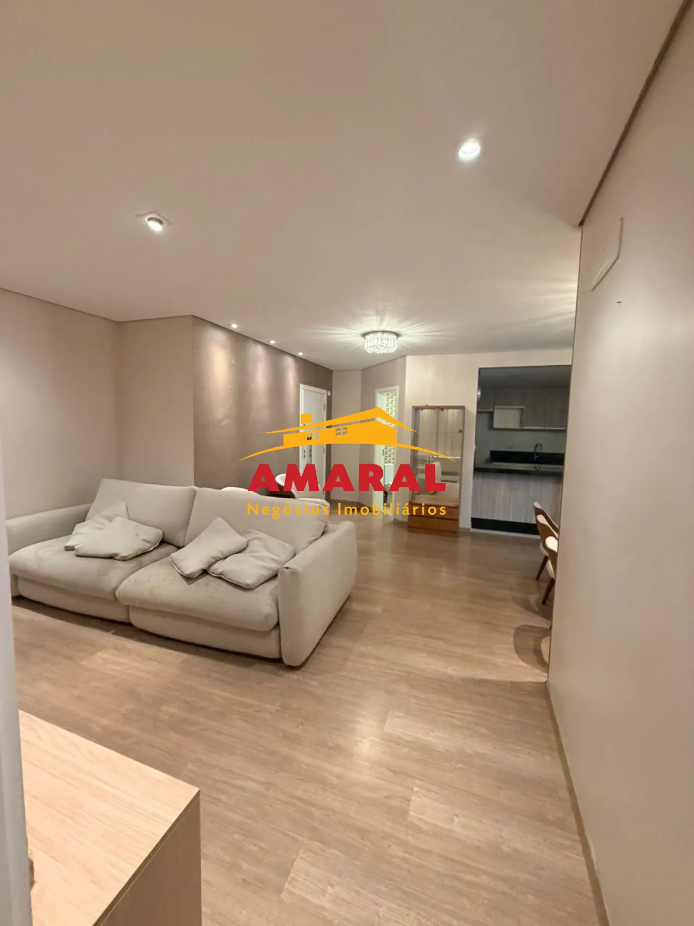 Alugar Apartamentos / Padr&atilde;o em Suzano R$ 5.000,00 - Foto 4