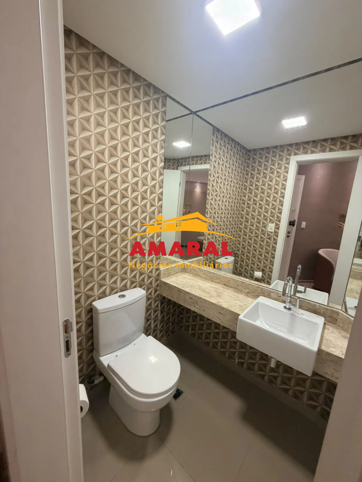Alugar Apartamentos / Padr&atilde;o em Suzano R$ 5.000,00 - Foto 17