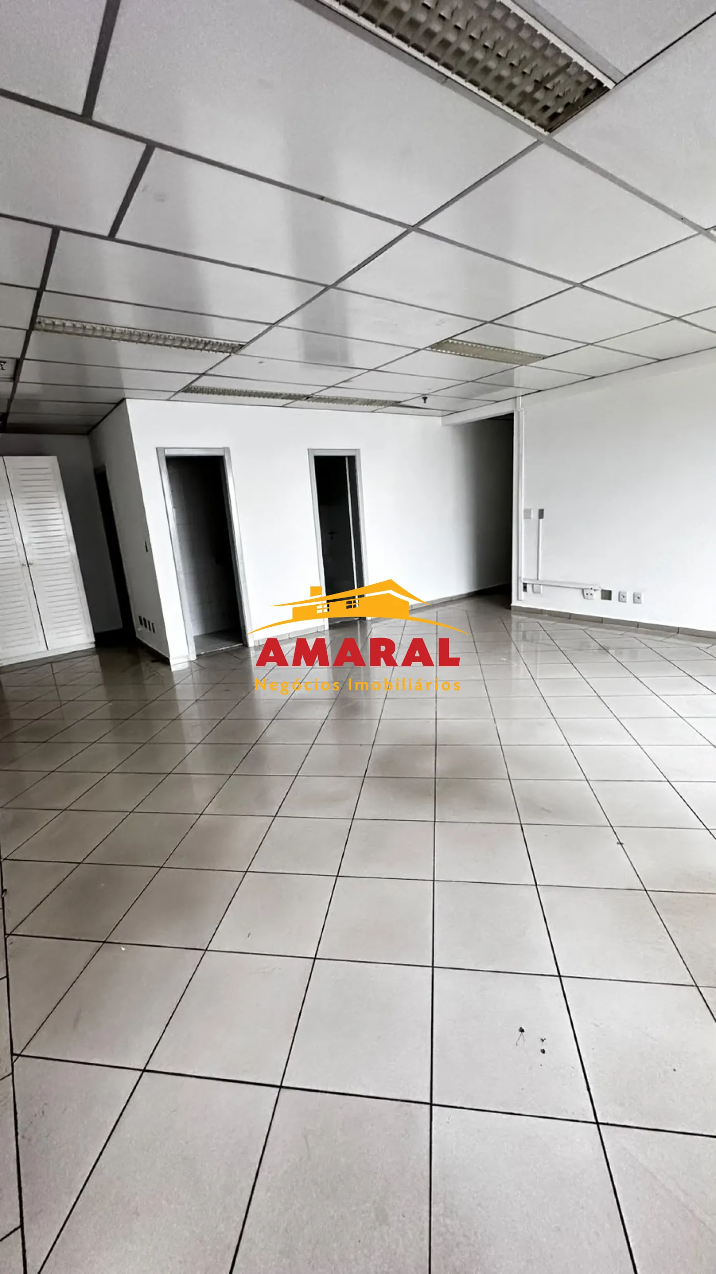 Alugar Comerciais / Pr&eacute;dio Comercial em Suzano R$ 3.500,00 - Foto 6