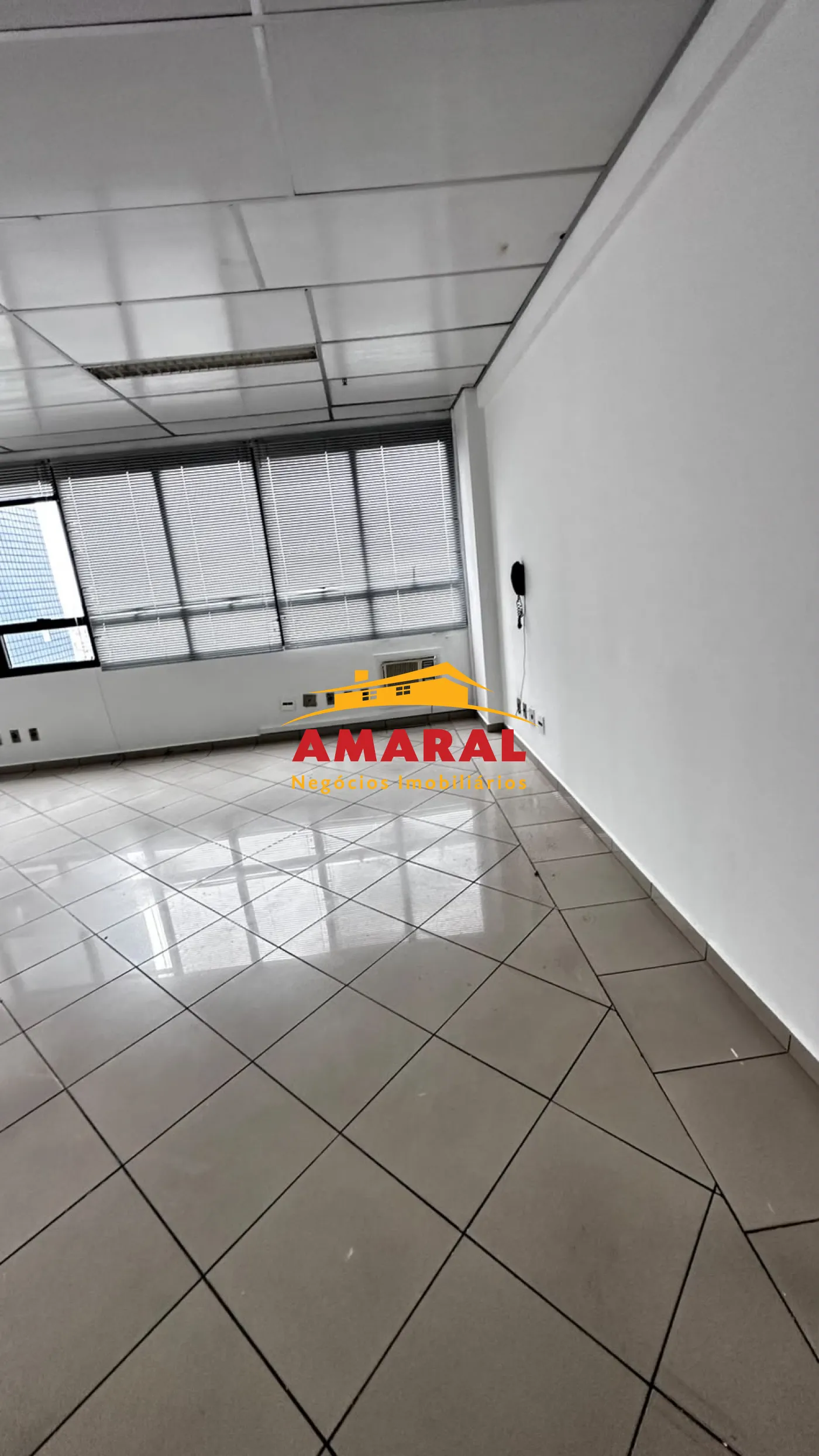 Alugar Comerciais / Pr&eacute;dio Comercial em Suzano R$ 3.500,00 - Foto 3