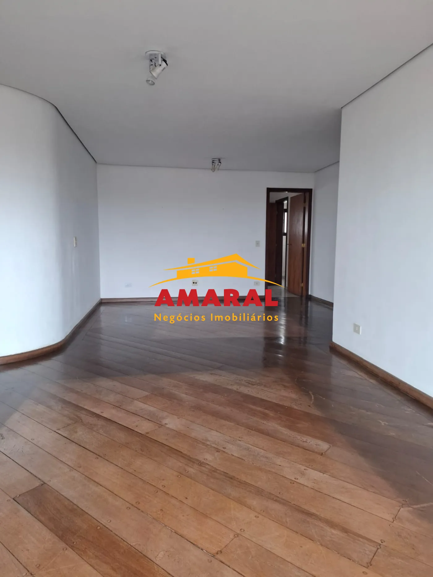 Alugar Apartamentos / Padr&atilde;o em Suzano R$ 3.000,00 - Foto 2