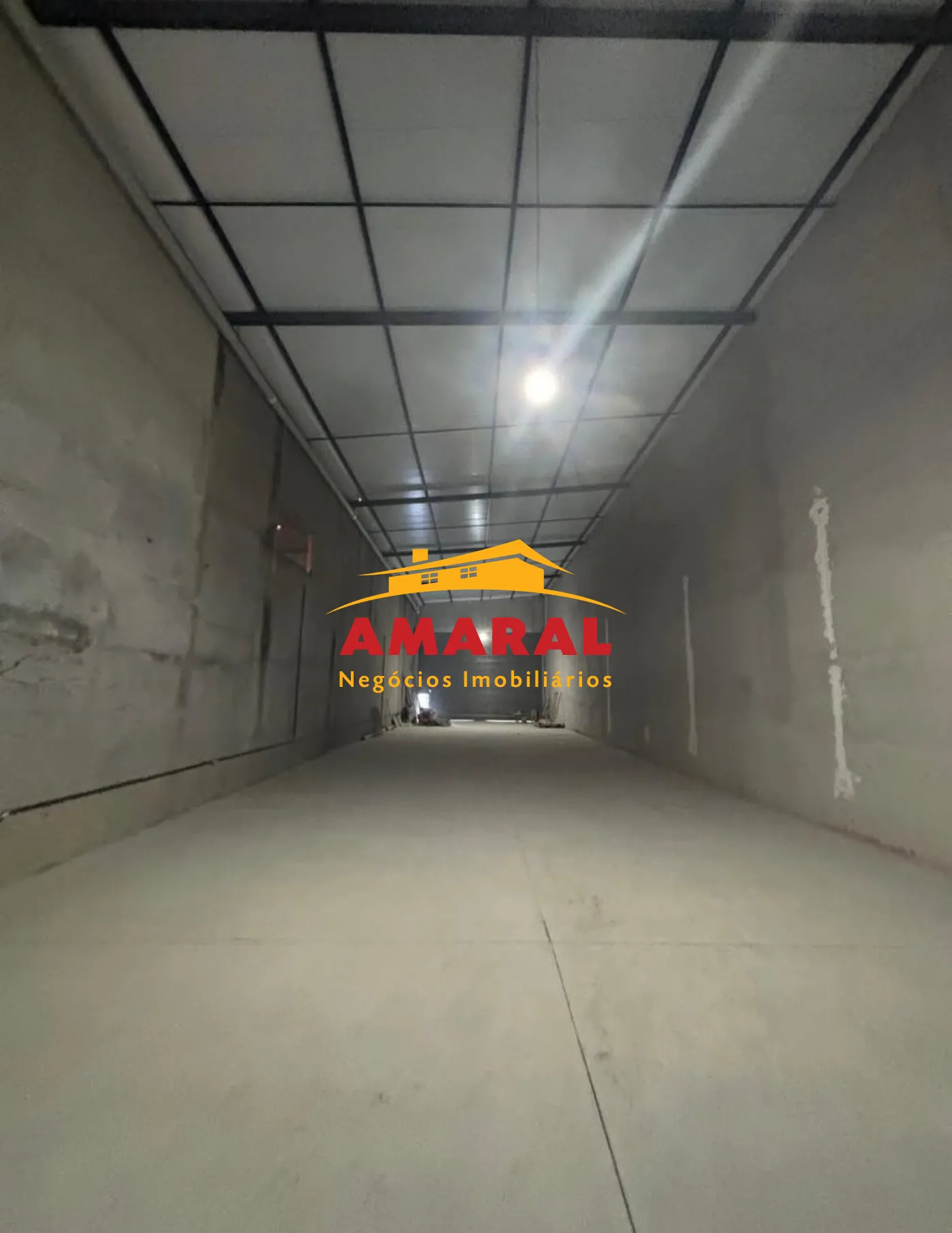 Alugar Comerciais / Galp&atilde;o - Comercial em Po&aacute; R$ 12.000,00 - Foto 3