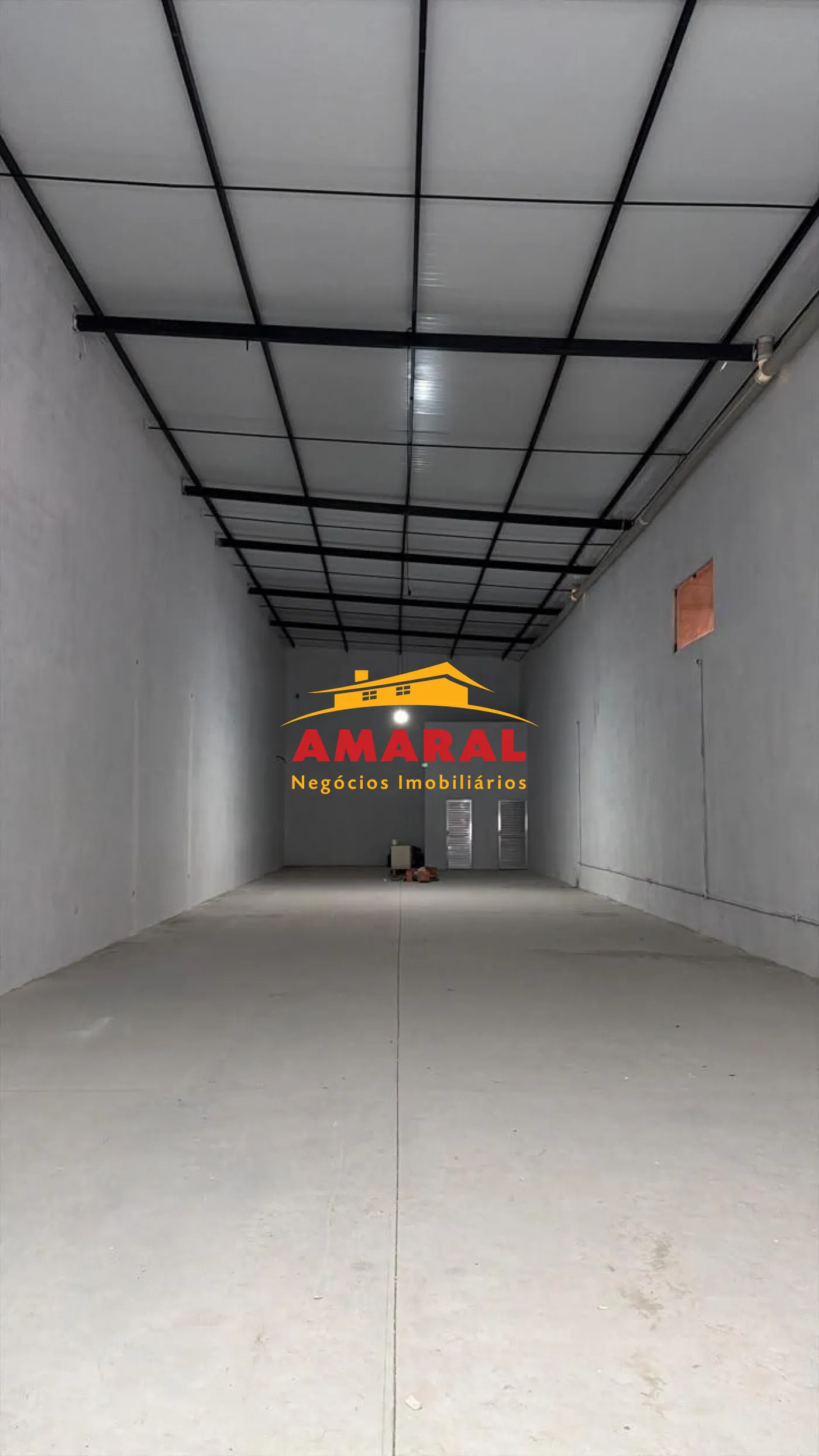 Alugar Comerciais / Galp&atilde;o - Comercial em Po&aacute; R$ 12.000,00 - Foto 4