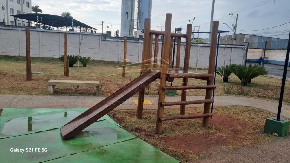 Alugar Apartamentos / Padr&atilde;o em Suzano R$ 1.200,00 - Foto 19