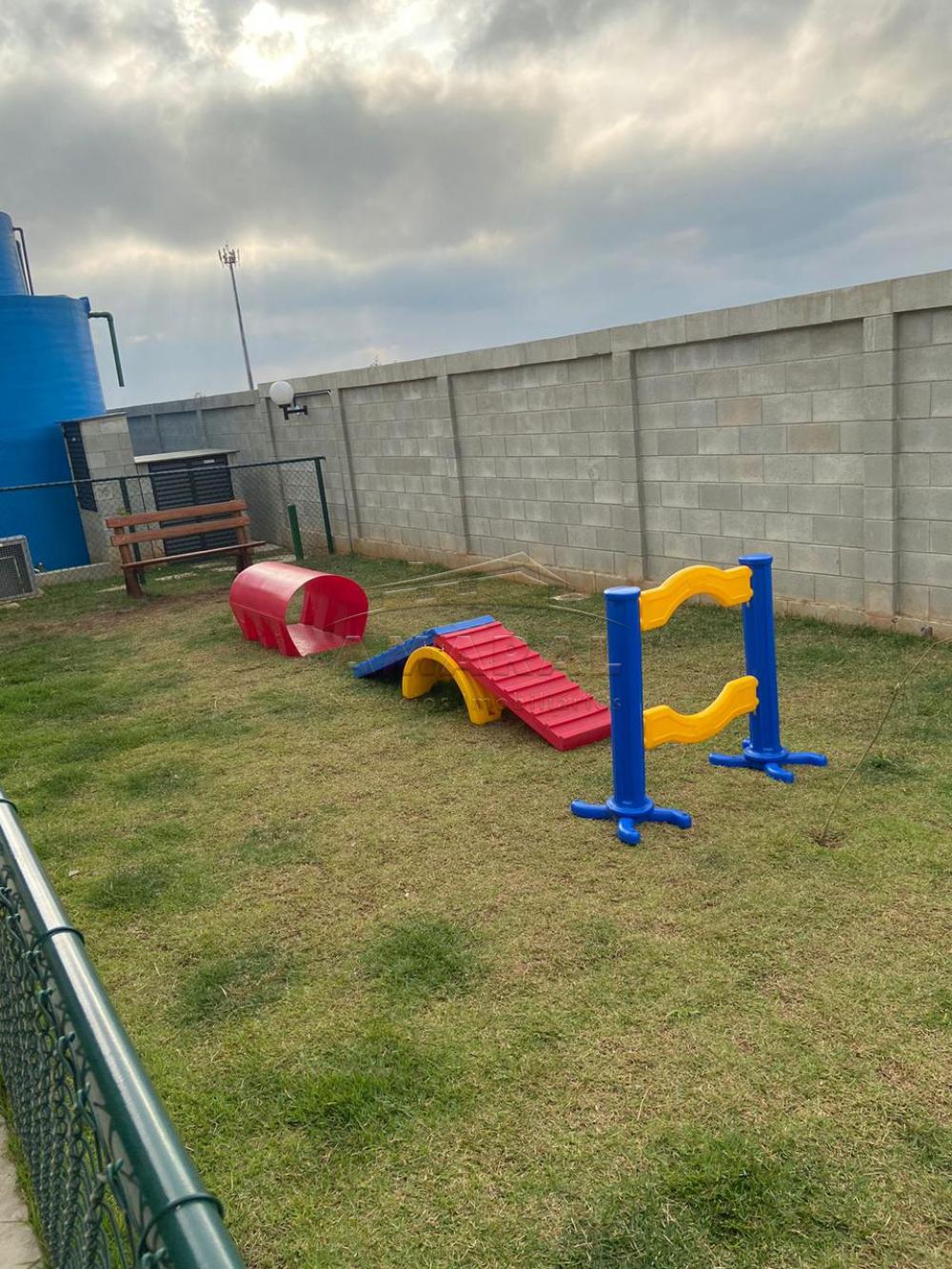 Alugar Apartamentos / Padr&atilde;o em Suzano R$ 900,00 - Foto 17