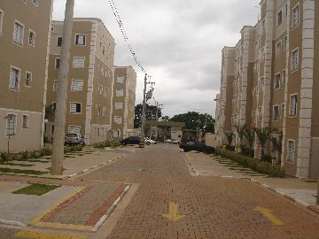 Alugar Apartamentos / Padr&atilde;o em Suzano R$ 900,00 - Foto 1