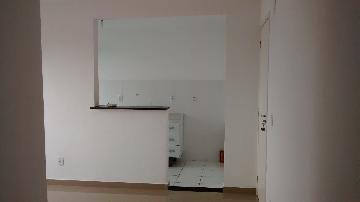Alugar Apartamentos / Padr&atilde;o em Suzano R$ 900,00 - Foto 7