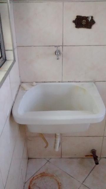 Alugar Apartamentos / Padr&atilde;o em Suzano R$ 938,44 - Foto 6
