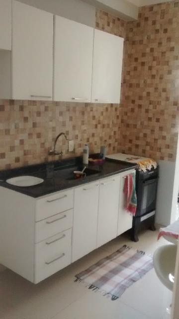 Comprar Apartamentos / Padr&atilde;o em Suzano R$ 220.000,00 - Foto 2