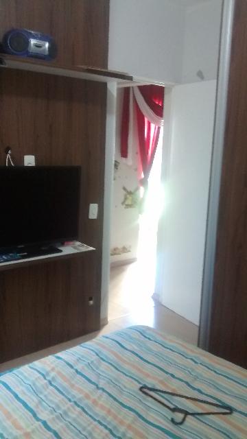 Comprar Apartamentos / Padr&atilde;o em Suzano R$ 220.000,00 - Foto 16