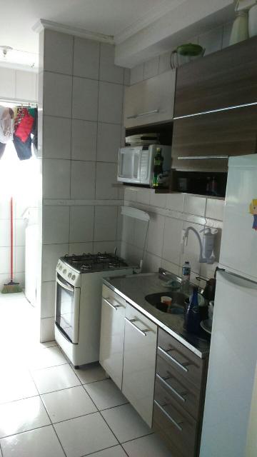 Comprar Apartamentos / Padr&atilde;o em Suzano R$ 210.000,00 - Foto 6