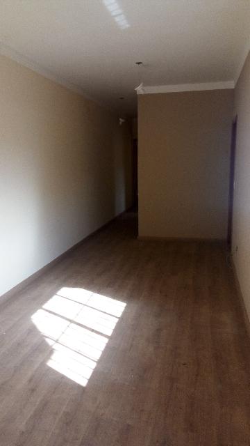 Alugar Casas / T&eacute;rrea em Suzano R$ 2.500,00 - Foto 4
