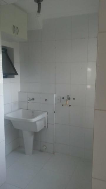 Alugar Apartamentos / Padr&atilde;o em Mogi das Cruzes R$ 1.600,00 - Foto 9