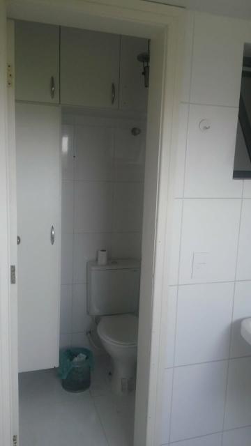 Alugar Apartamentos / Padr&atilde;o em Mogi das Cruzes R$ 1.600,00 - Foto 10