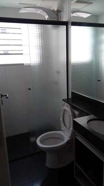 Alugar Apartamentos / Padr&atilde;o em Suzano R$ 1.100,00 - Foto 4