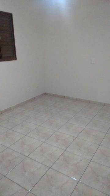 Alugar Casas / Sobrado em Suzano R$ 2.500,00 - Foto 13