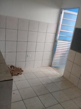 Alugar Casas / T&eacute;rrea em Suzano R$ 500,00 - Foto 9