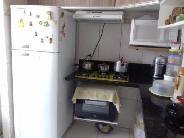 Comprar Apartamentos / Padr&atilde;o em Suzano R$ 185.000,00 - Foto 11