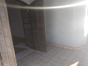 Alugar Casas / Sobrado em Suzano R$ 800,00 - Foto 3