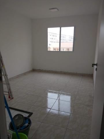 Comprar Apartamentos / Padr&atilde;o em Suzano R$ 210.000,00 - Foto 7