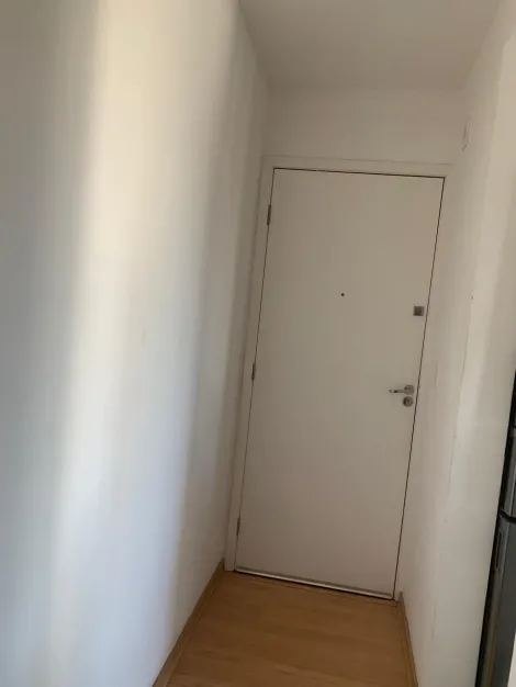 Alugar Apartamentos / Padr&atilde;o em Suzano R$ 1.000,00 - Foto 4