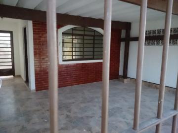 Alugar Casas / T&eacute;rrea em Suzano R$ 1.800,00 - Foto 3