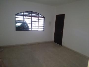 Alugar Casas / T&eacute;rrea em Suzano R$ 1.800,00 - Foto 2