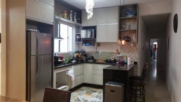 Alugar Casas / Térrea em Mogi das Cruzes R$ 1.500,00 - Foto 1