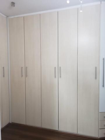 Alugar Casas / Condom&iacute;nio em Suzano R$ 2.500,00 - Foto 16